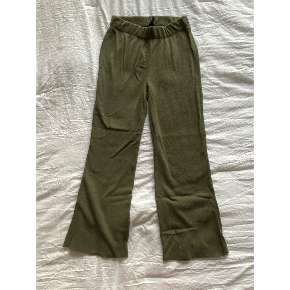 olive green ribbed flare pants!!